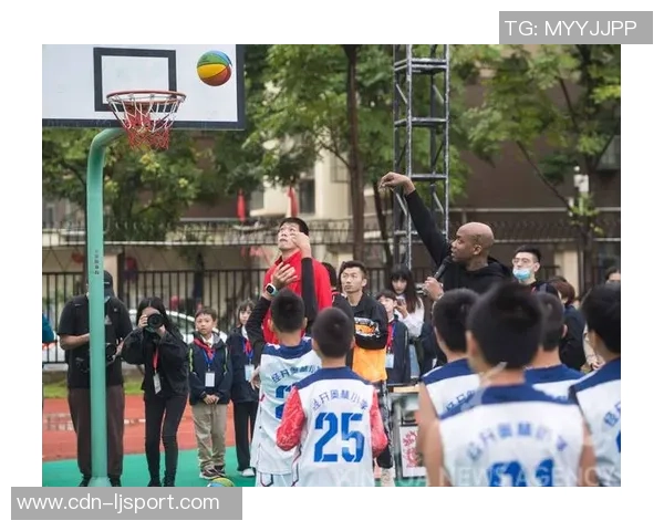 篮球评语的艺术与技巧探讨如何提升球员表现与团队合作能力