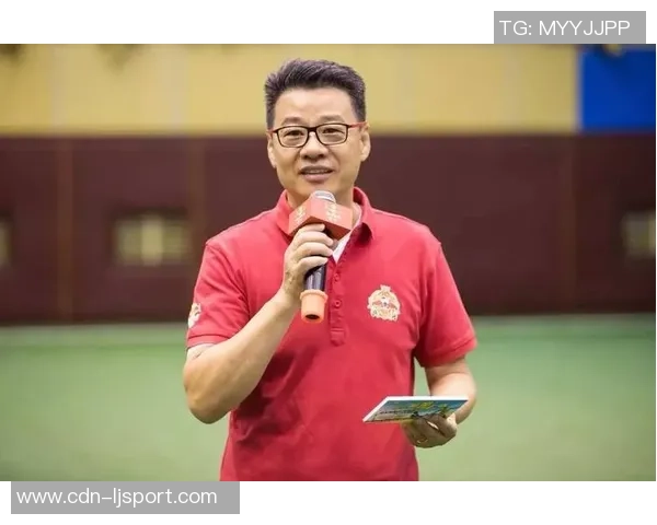 足球场上的能量补给葡萄糖助力运动员提升表现 足球场上的能量补给葡萄糖助力运动员提升表现